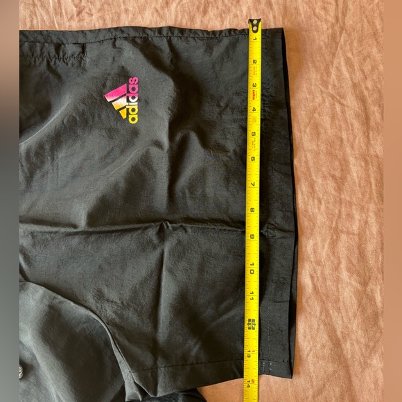 Adidas Men’s Black Gym Shorts – Size Medium (5” Inseam) - Picture 7 of 7